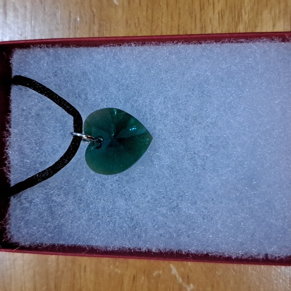 Evening Forest Crystal Heart Necklace - Picture 3 of 6
